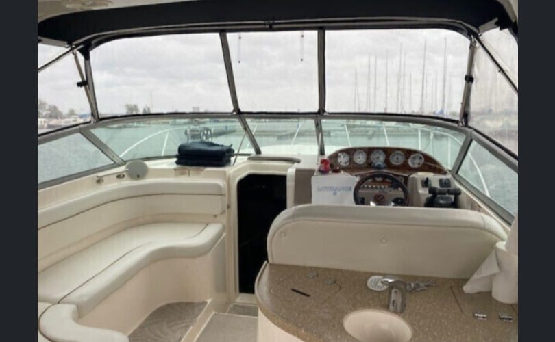 Rinker 320 Fiesta Vee-kuva-8